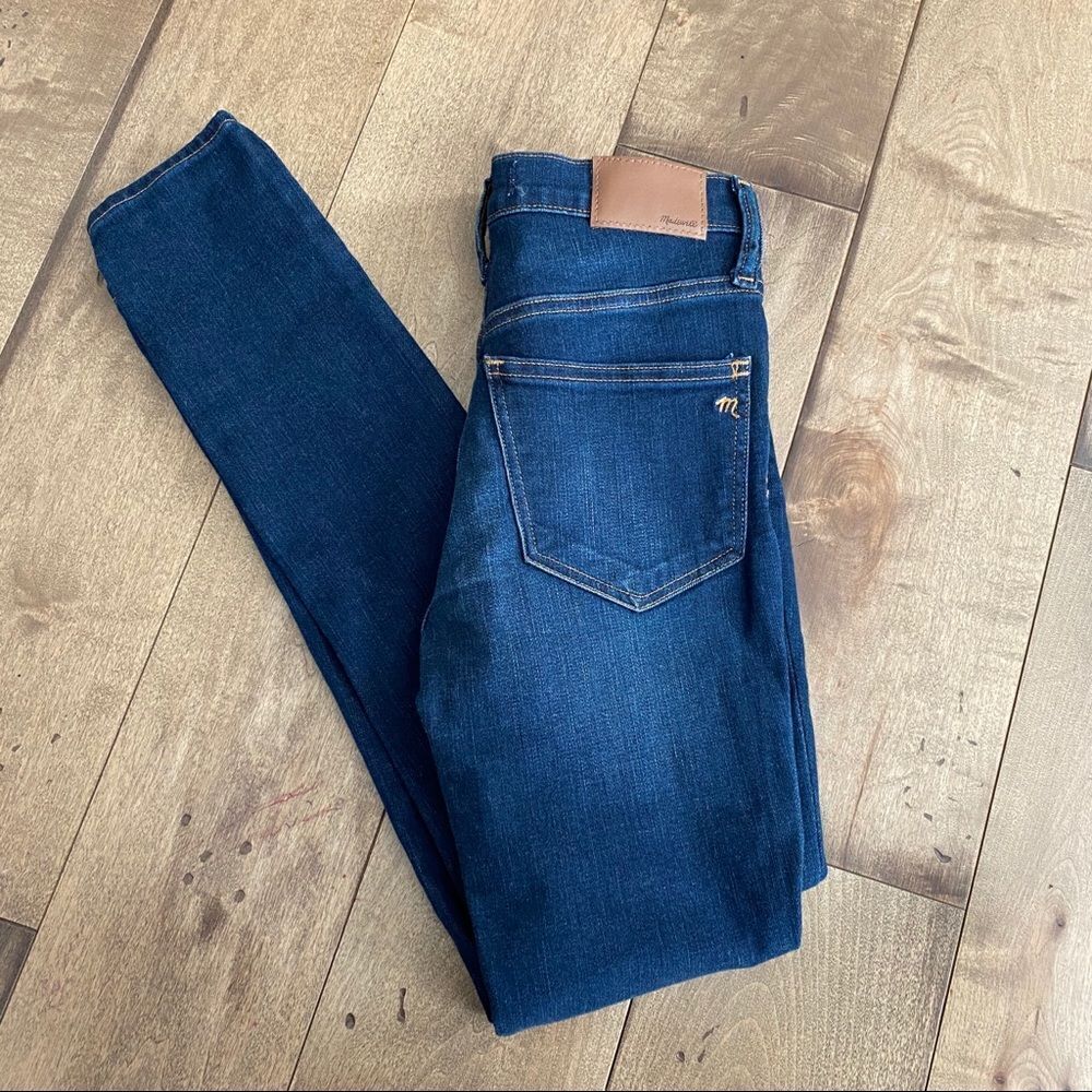 Madewell Magic Pocket 9" Mid-Rise Skinny Jeans 24